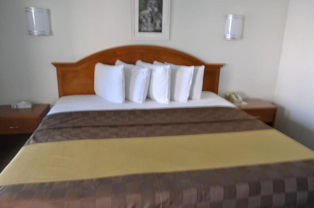 Pacific Inn Motel Ventura Extérieur photo